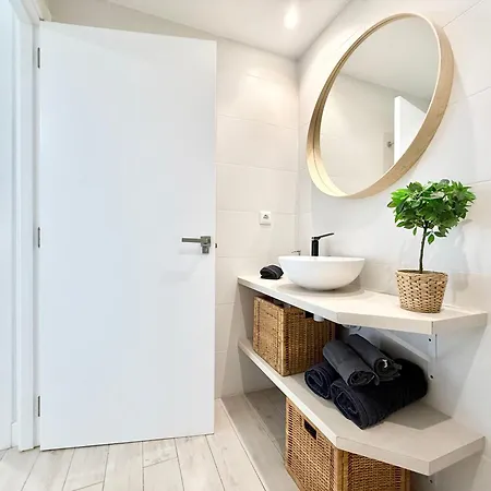 Castro Holidays - Apto B Nuevo Centrico Con Garaje Gratis Apartment