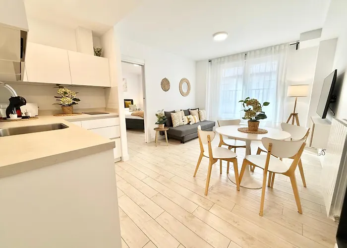 Holidays - Apto B Nuevo Céntrico Con Garaje Gratis Castro Urdiales