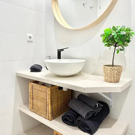 Holidays - Apto B Nuevo Centrico Con Garaje Gratis *