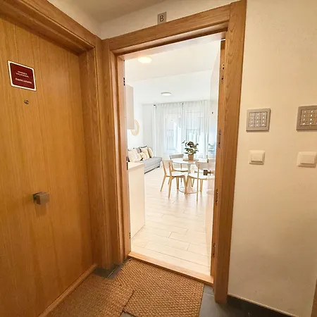 Holidays - Apto B Nuevo Centrico Con Garaje Gratis